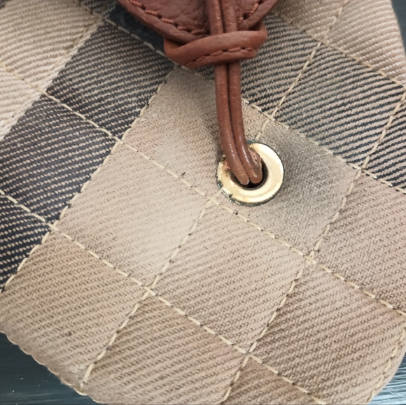 Burberry Plaid Leather Thong Sandals 38 Womens US 7.5-8 Quilted Buckle Authentic - Picture 7 of 11